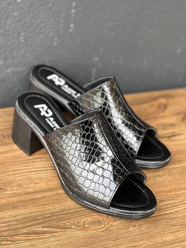 صندل روناس پاشنه دار 