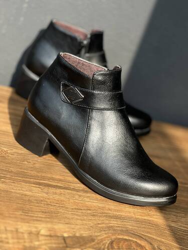 نیم بوت مهوا