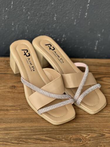 صندل پاشنه دار هما