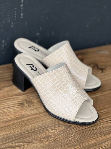 صندل روناس پاشنه دار 