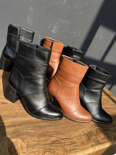 بوت پاشنه بلند 